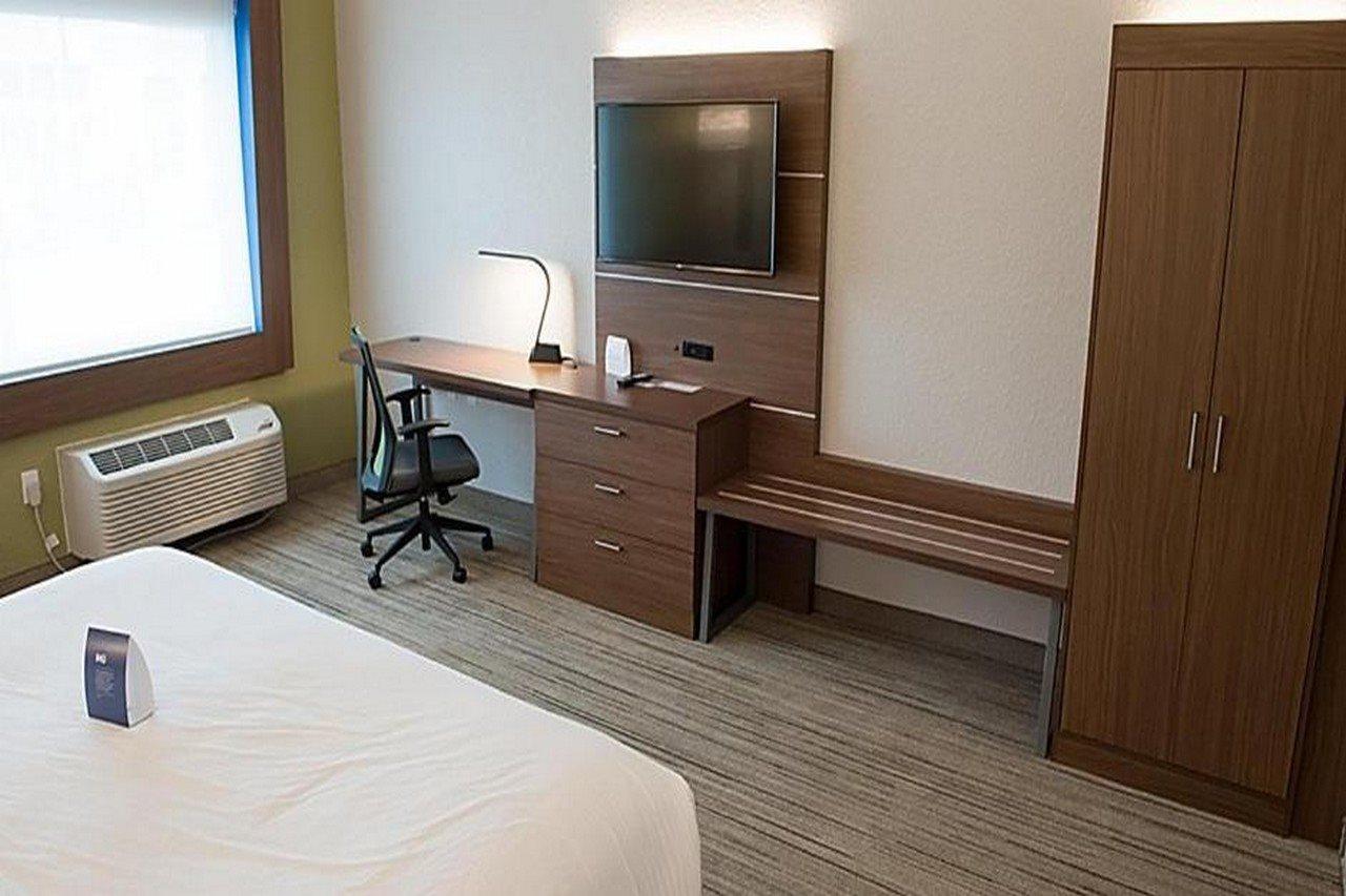 Holiday Inn Express & Suites Dayton North - Vandalia By Ihg Buitenkant foto